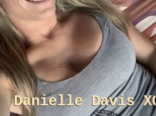 Danielle_Davis_XO