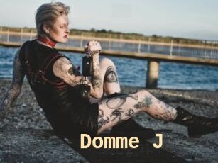 Domme_J