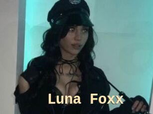 Luna_Foxx