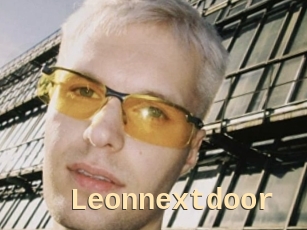 Leonnextdoor