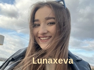 Lunaxeva