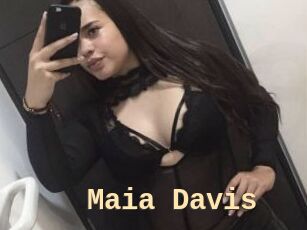 Maia_Davis