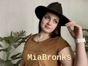 MiaBronks