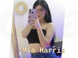 Mia_Harris