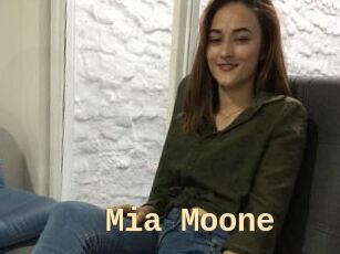 Mia_Moone