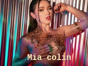 Mia_colin