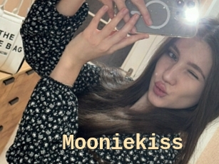 Mooniekiss