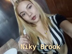 Niky_Brook