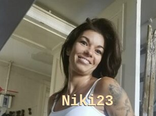 Niki23