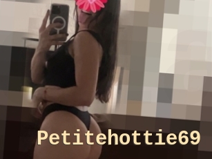 Petitehottie69