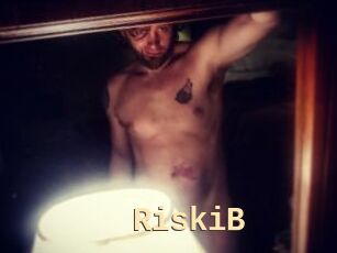 RiskiB