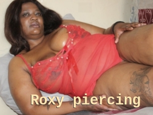 Roxy_piercing