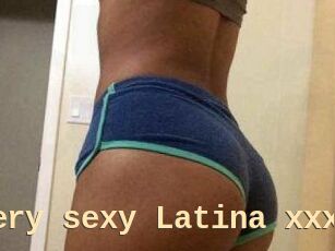 Very_sexy_Latina_xxx