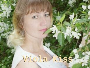 Viola_Kiss_