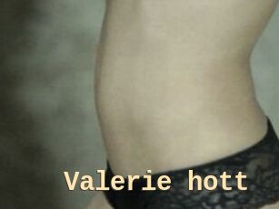 Valerie_hott